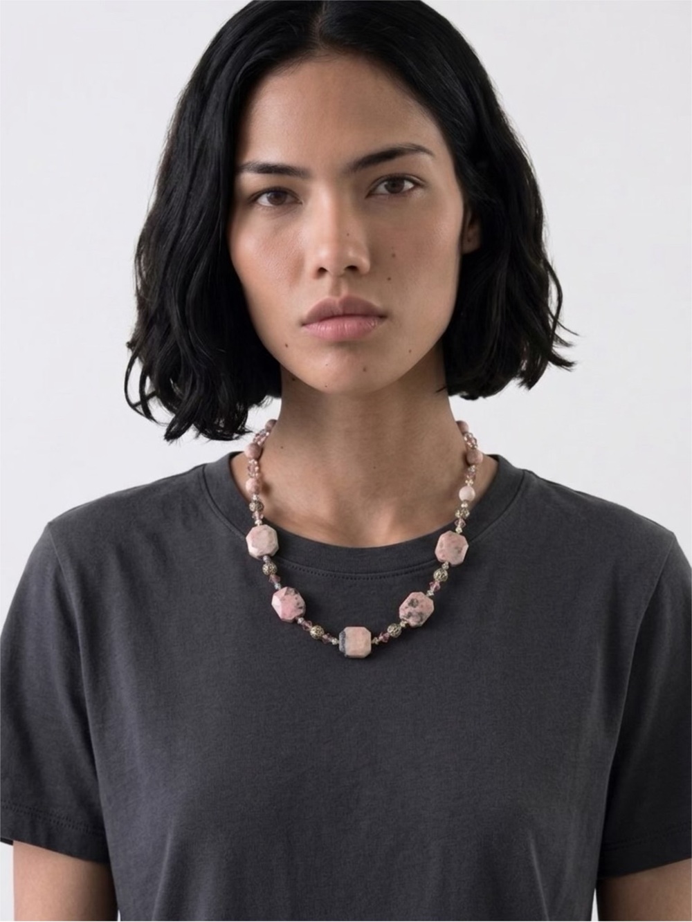 PINK STONE NECKLACE